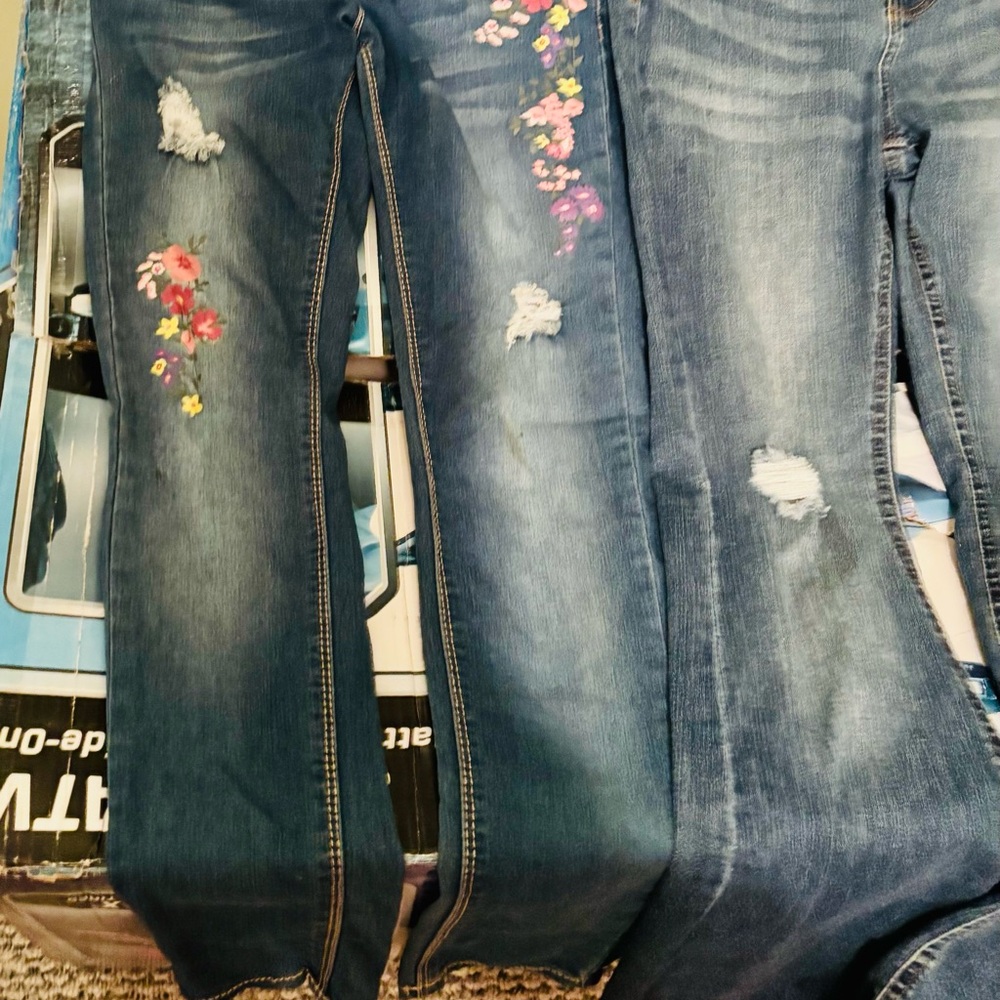 Miss Me Blue Distressed Jeans with Embroidery - Picture 2 of 7